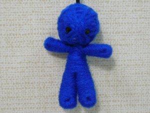画像2: ブードゥー人形　青（健康運）