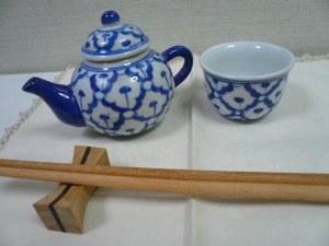 画像5:  青白陶器  急須丸・お醤油さし (小） 