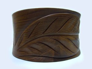 画像2: 天然チーク素材 木ノ葉彫りボール 