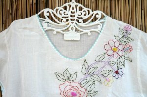 画像2: カーゼ・コットン花刺繍（ライトブルー）