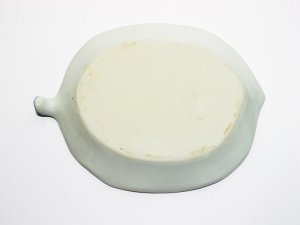画像6:  青白陶器木の葉型皿24cm