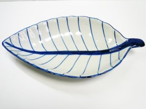 画像1:  青白陶器リーフ 型皿29.5cm
