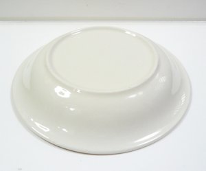 画像4: にわとり柄 丸皿　赤縁18.5cm