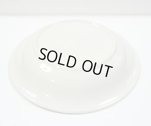 画像4: にわとり柄 丸皿　赤縁18.5cm