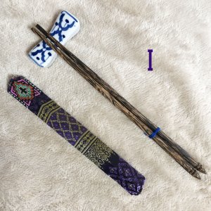 画像11: タイ製　箸1膳　箱型カバー付【金糸・タイ柄】