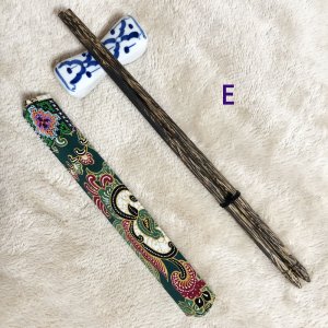 画像8: タイ製　箸1膳　箱型カバー付【バティック柄】