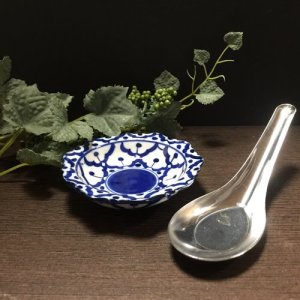 画像3: 青白陶器 花型ギザ8cm