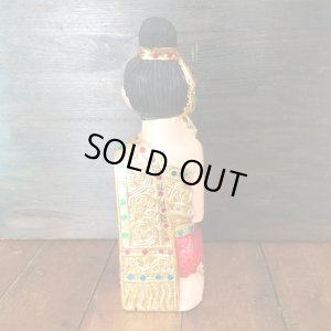 画像4:  サワディー人形26cm座り姿A赤