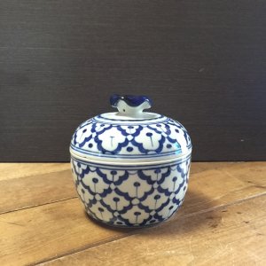 画像1: 【OUTRET】（少しの欠け） 青白陶器  スープカップ11cm