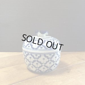 画像1: 【OUTRET】（少しの欠け） 青白陶器  スープカップ11cm