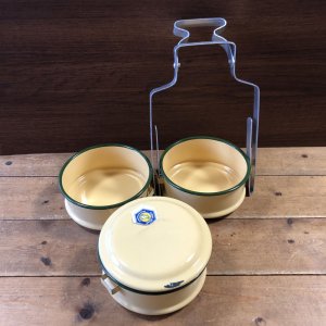 画像2: 【OUTRET】（蓋部分にキズ）ホーロー3段　お弁当箱