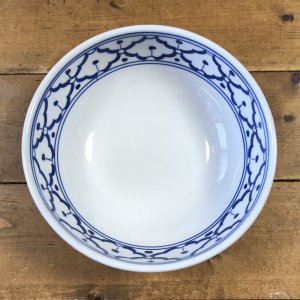 画像3: 【OUTRET】（黒ポチ有り） 青白陶器 お椀　16cm