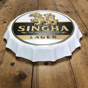 画像4: 【SINGHAビール（白）】【ブリキ看板24cm】【ボトルキャップ型】アンティーク　レトロ