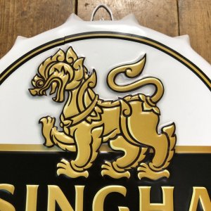 画像2: 【SINGHAビール（白）】【ブリキ看板24cm】【ボトルキャップ型】アンティーク　レトロ