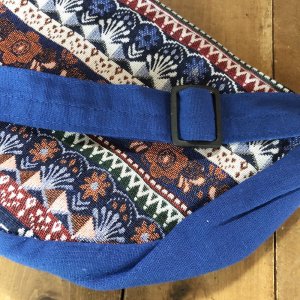 画像4: 《タイ雑貨》チェストバッグ・花柄（青）