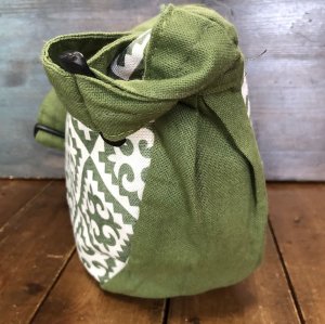 画像2: 《タイ雑貨》チェストバッグ・アラベスク柄（緑）