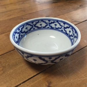 画像: 【OUTRET】（歪みあり） 青白陶器 お椀　13cm