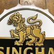 画像2: 【SINGHAビール（白）】【ブリキ看板24cm】【ボトルキャップ型】アンティーク　レトロ