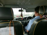 画像: <a href="http://blog.livedoor.jp/chaidee2/">タイのタクシー</a>