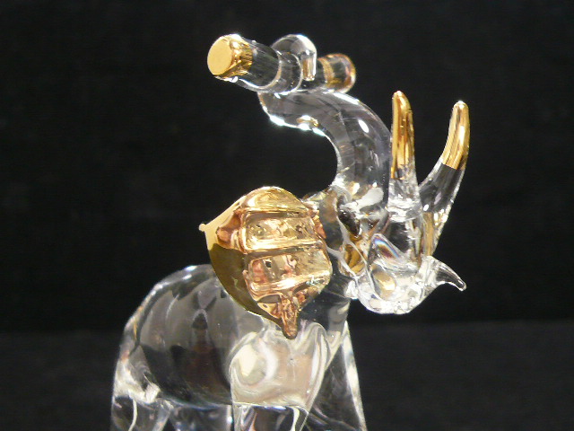 画像: タイ製ガラス細工 棒上げ立象