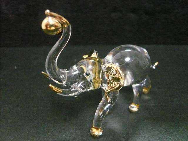 画像: タイ製ガラス細工 小玉立象