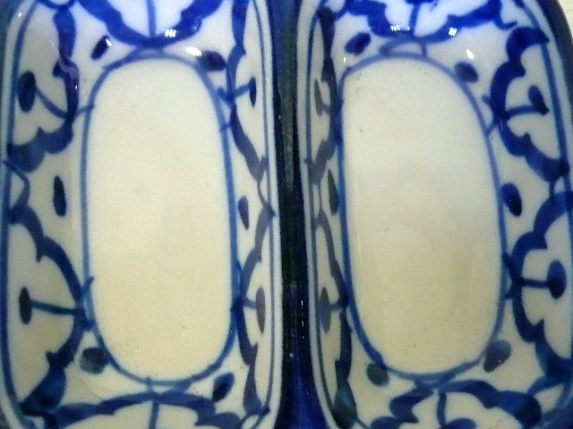 画像:  青白陶器  ２口小皿 
