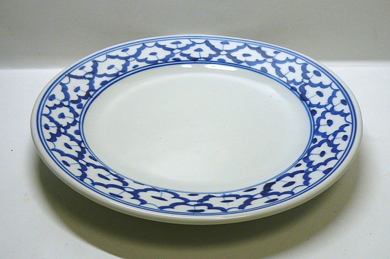 画像1: 青白陶器平皿21cm