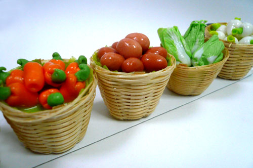 画像1: マグネット　カゴ野菜