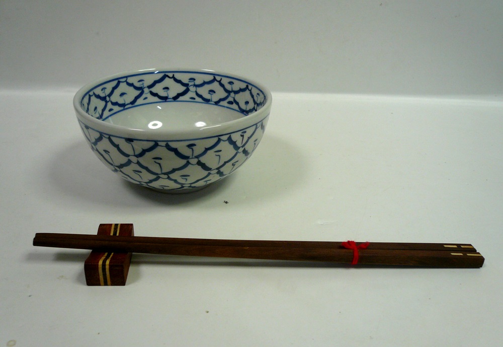 画像: 青白陶器お椀13cm  