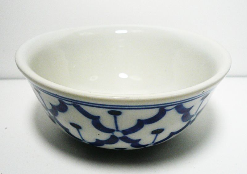 画像1: 青白陶器お椀11cm口広