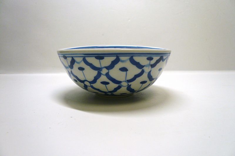 画像: 青白陶器お椀11cm