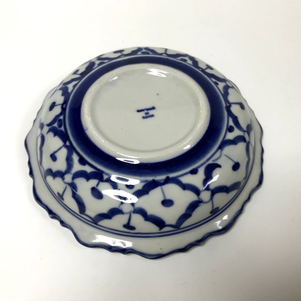 画像4: 青白陶器 花型ギザ15cm