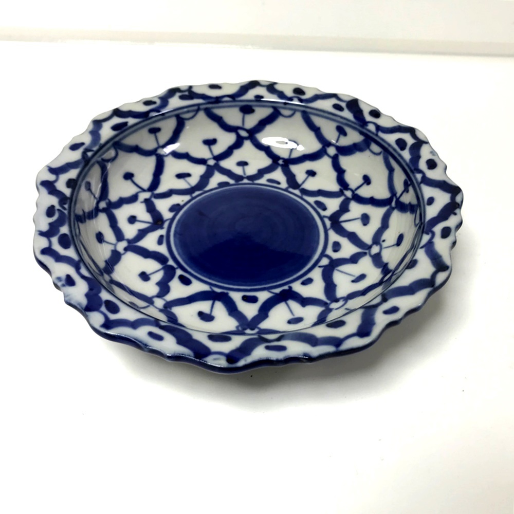 画像1: 青白陶器 花型ギザ13cm