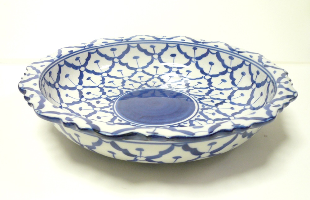 画像1:  青白陶器花型ギザ深皿24cm