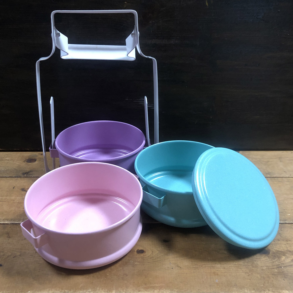 画像: ≪タイ雑貨≫ホーロー ・パステル3段  弁当箱  A