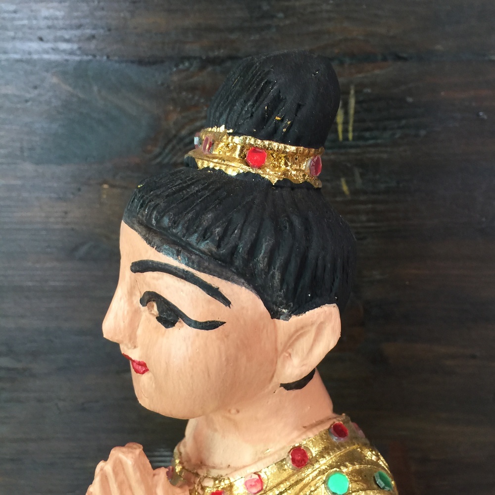 画像:  座り姿26cm赤　A