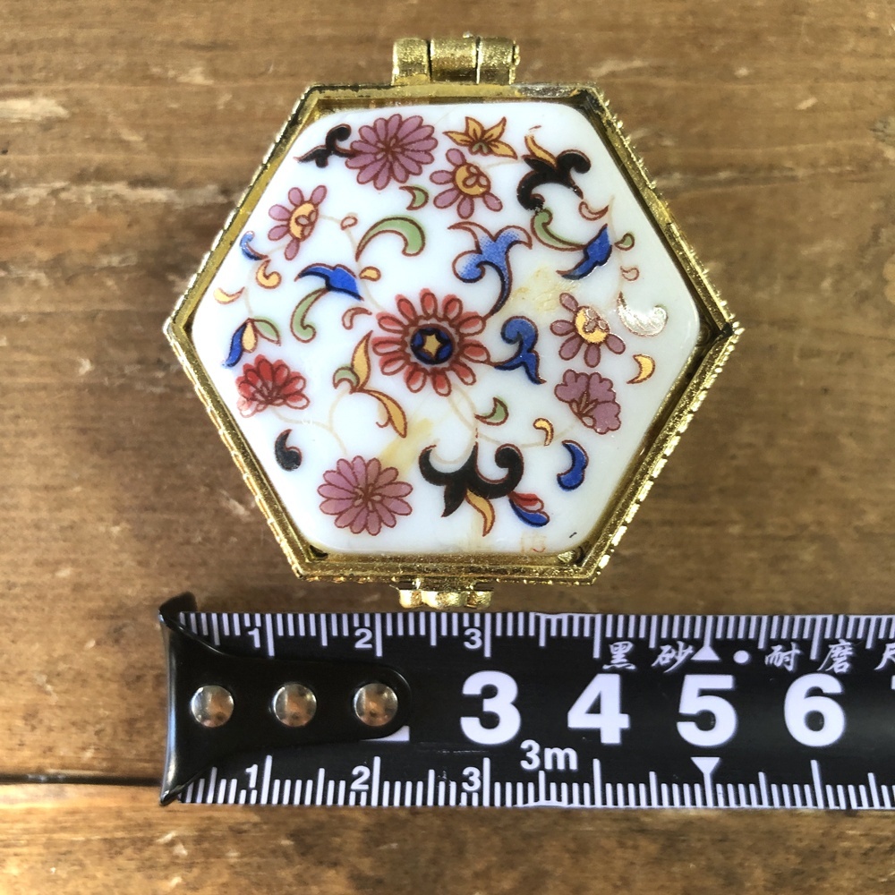 画像: ギフト用品　陶器ケース蓋付き（単品）