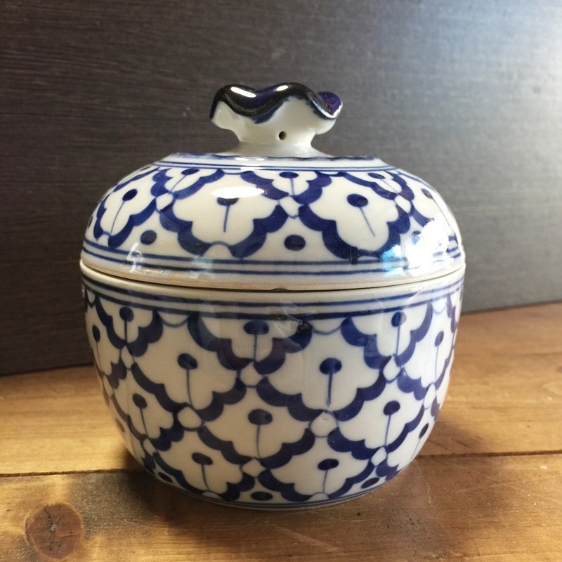 画像3: 【OUTRET】（少しの欠け） 青白陶器  スープカップ11cm