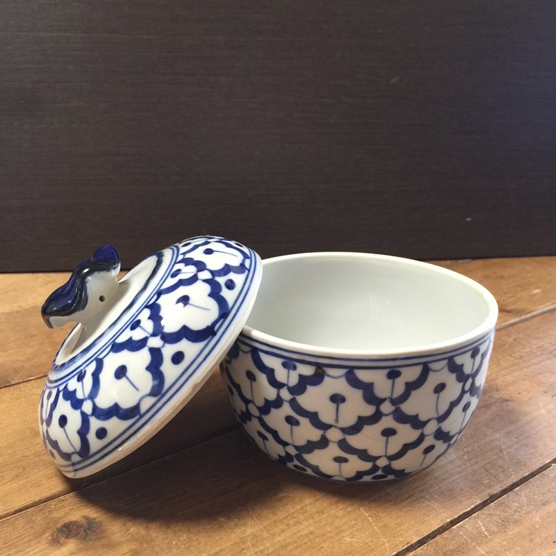 画像5: 【OUTRET】（少しの欠け） 青白陶器  スープカップ11cm