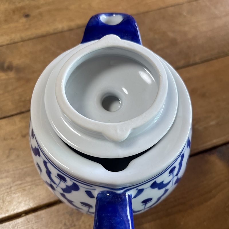 画像6:  青白陶器  ポット急須 