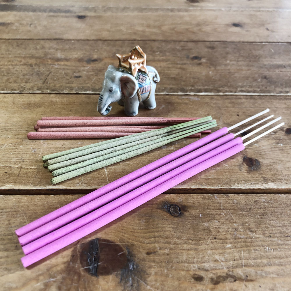 画像: タイ雑貨　香炉  荷台付象　