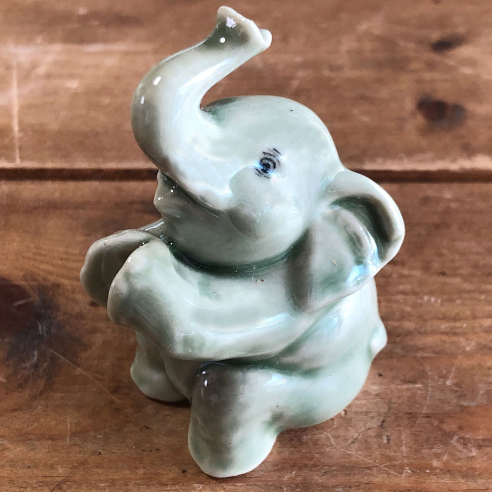 画像2: タイ雑貨　香炉  座り象　グリーン