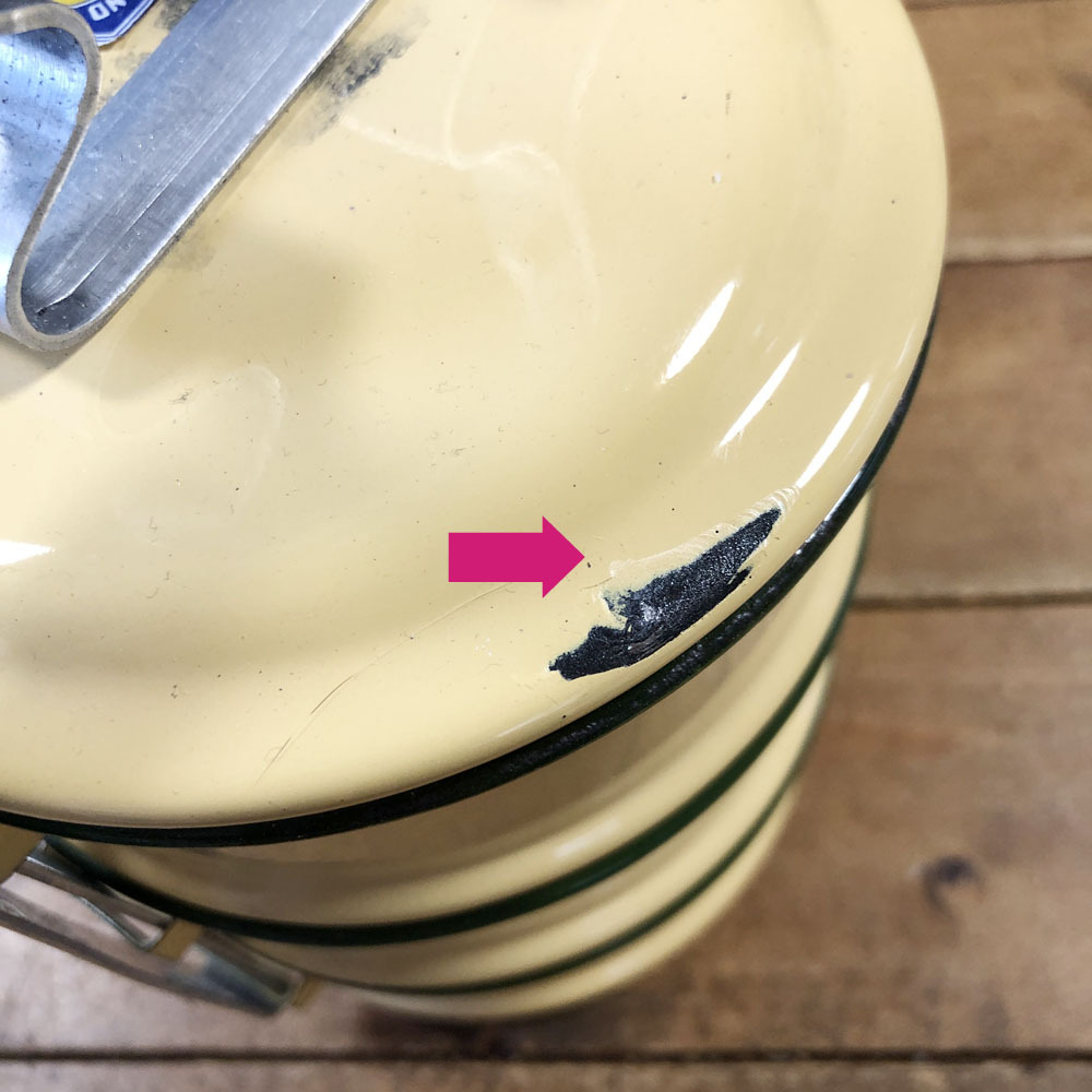 画像: 【OUTRET】（蓋部分にキズ）ホーロー3段　お弁当箱